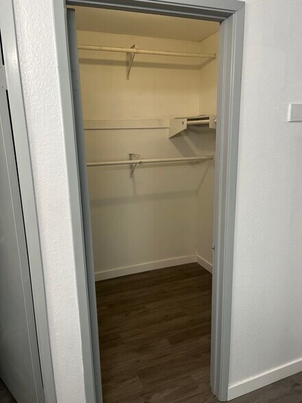 Master Bed Closet - 10300 Caminito Cuervo