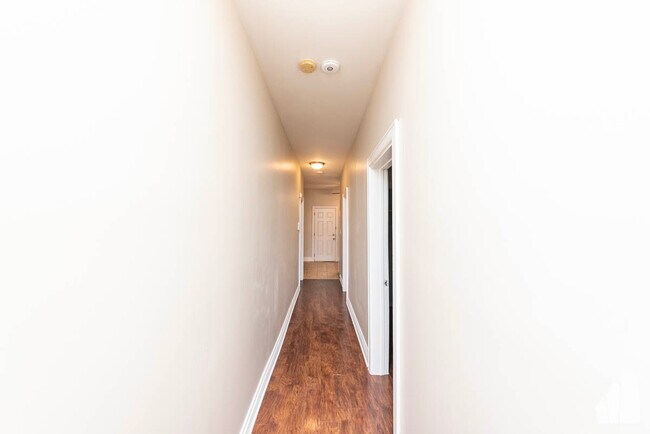 Building Photo - 3615 W Flournoy St