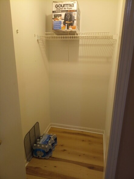 Closet off of dining room - 1225 Whispering Hills Ct