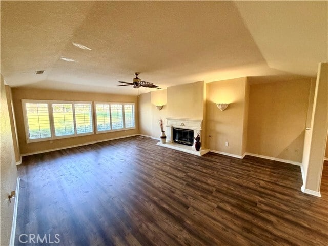 Building Photo - 38441 Oaktree Loop