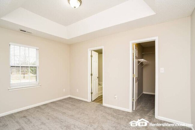 Building Photo - Nice 3 bedroom 2 bath
