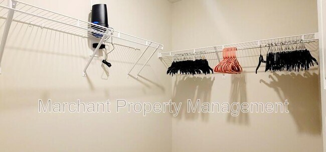 Building Photo - 964 Yarn Wy
