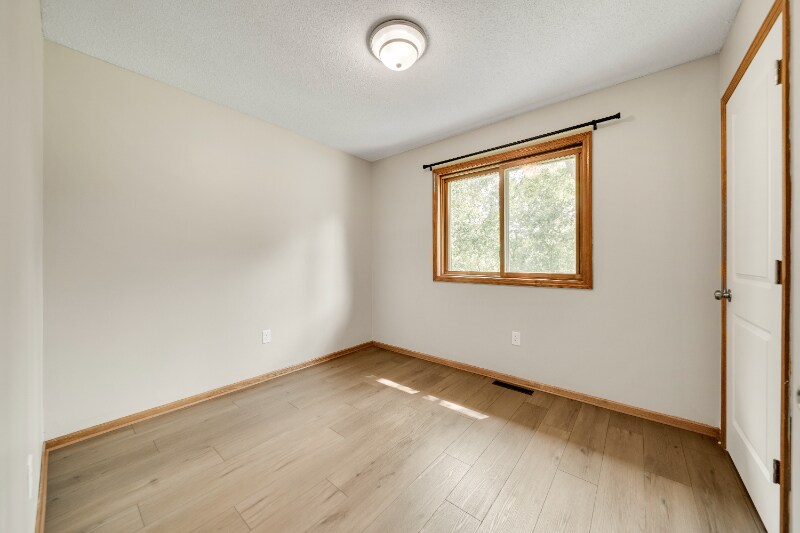 Building Photo - 13499 73rd Pl N