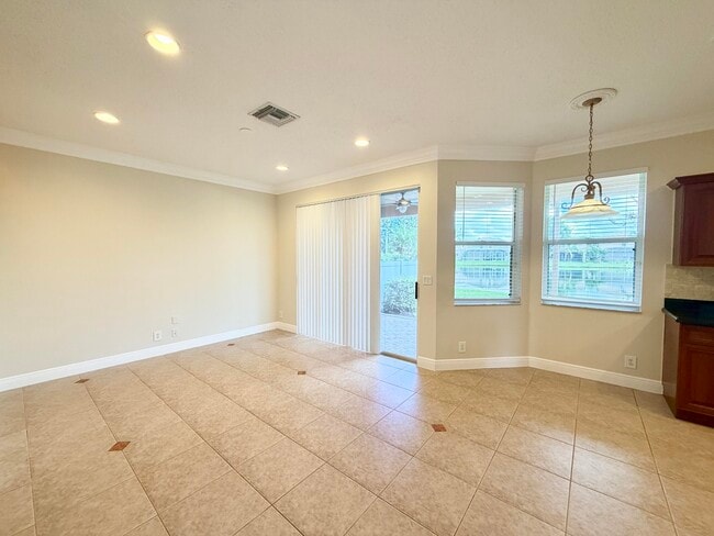 Building Photo - 10395 Little Mustang Way