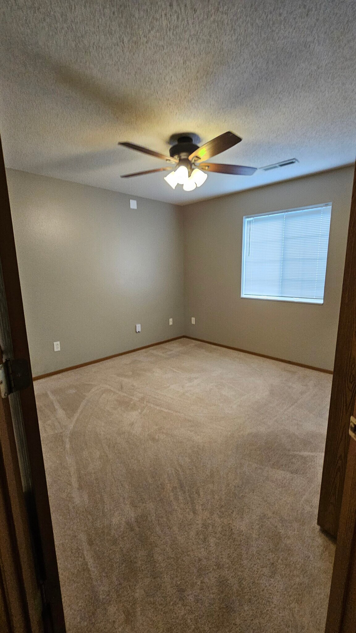 Building Photo - 605 Kimberlite St