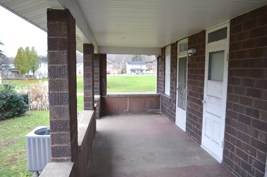 Building Photo - 3 Jacobs Ave
