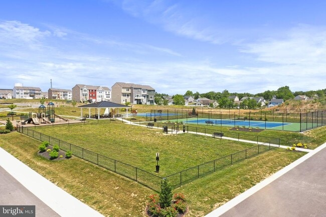 Building Photo - 241 Clifton Mnr