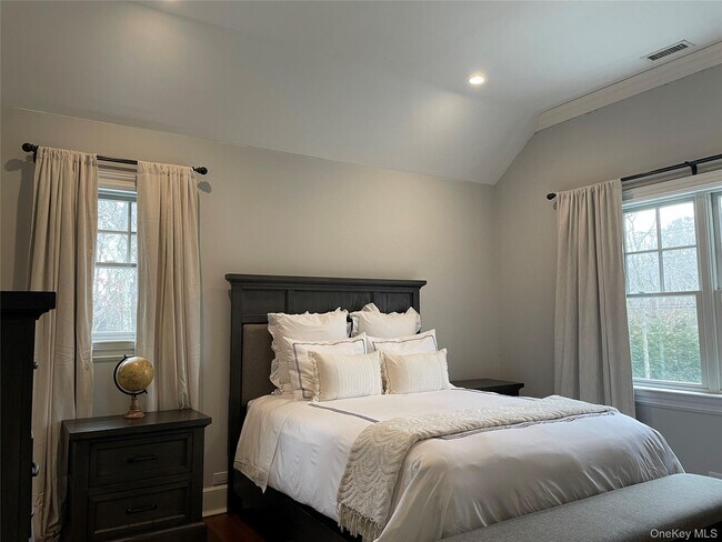 Building Photo - 99 Spinney Rd