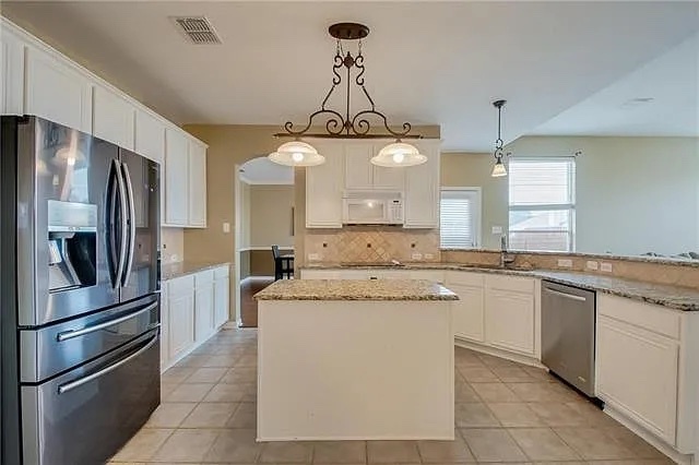 Kitchen - 2929 Aurora Mist Dr