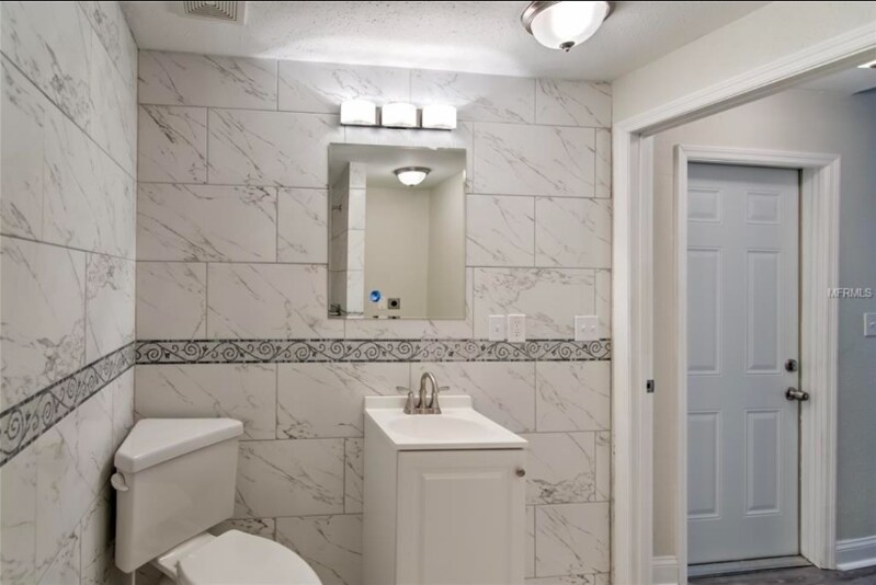 Building Photo - 2506 E 28th Ave