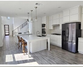 Building Photo - 641 Pecan Bottom Trail