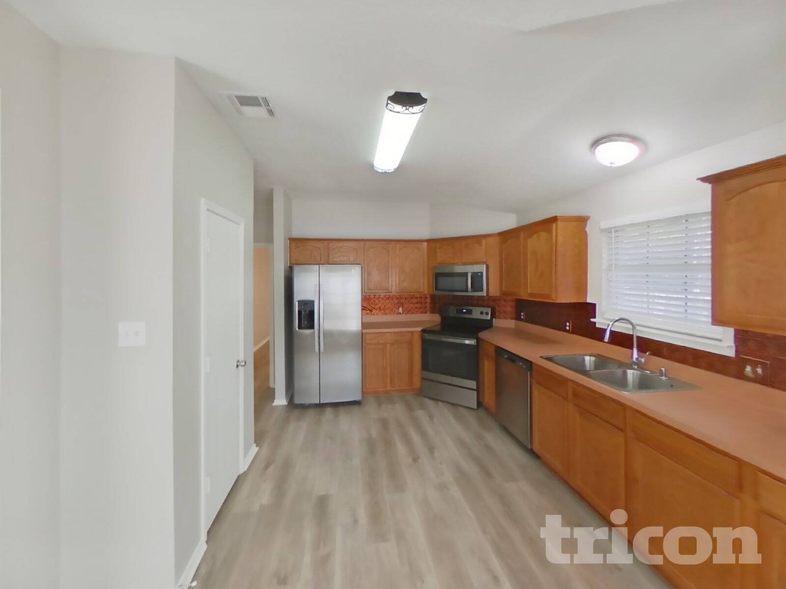 Building Photo - 7210 Compass Point Dr