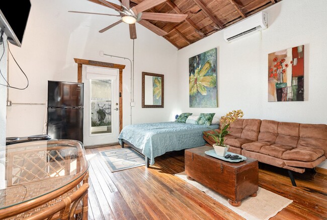 Building Photo - 1467 Guava Ave