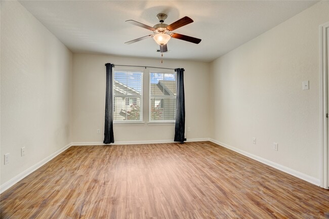 Building Photo - 10046 Hillside Bayou Dr