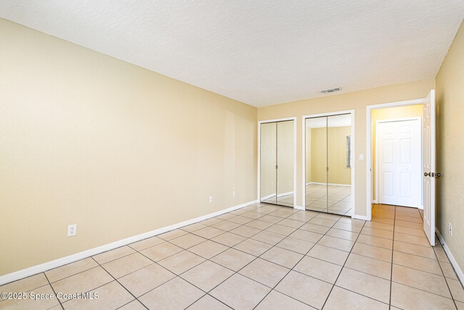 Building Photo - 2965 Sir Hamilton Cir