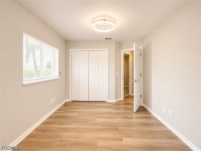 Building Photo - 3737 SW 11th Ct