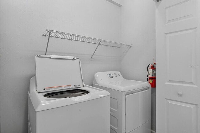 Building Photo - 2839 SW 87th Dr