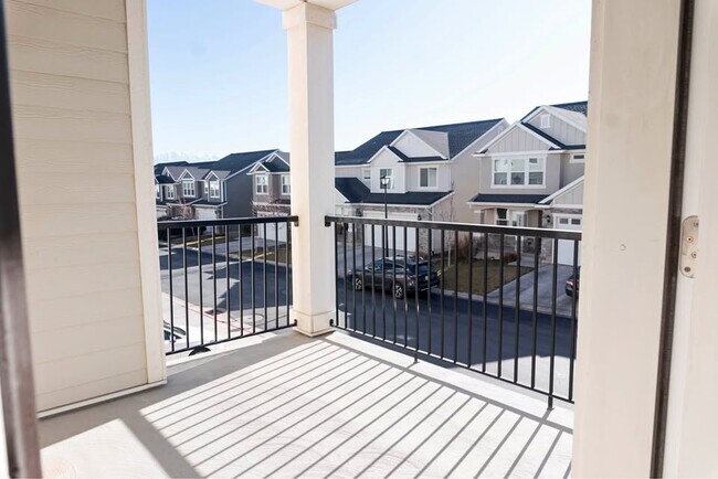 Building Photo - 3956 W 1850 N