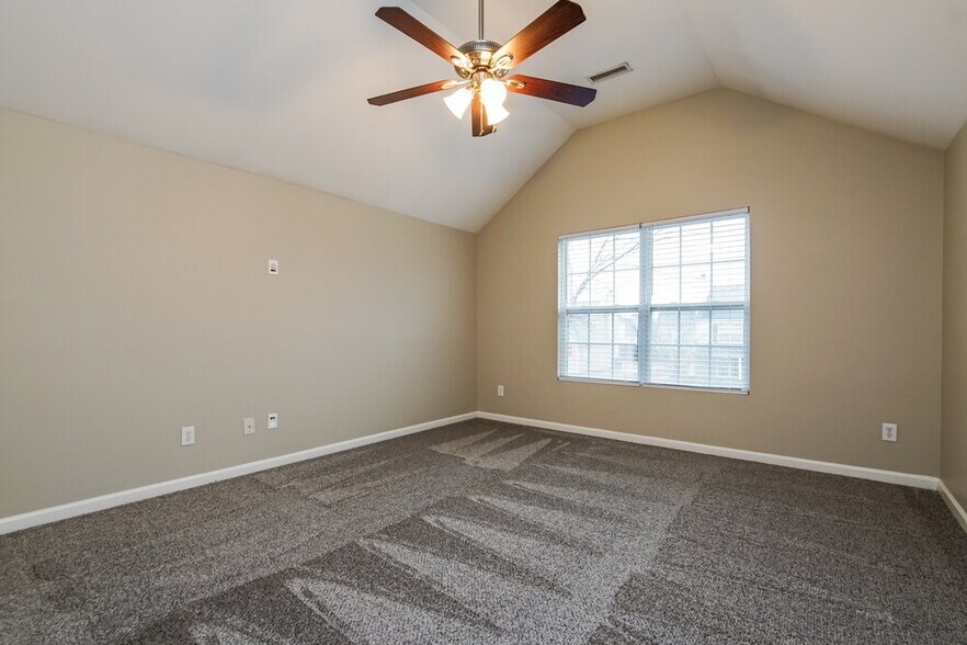 Building Photo - 3430 Idlewood Village Dr