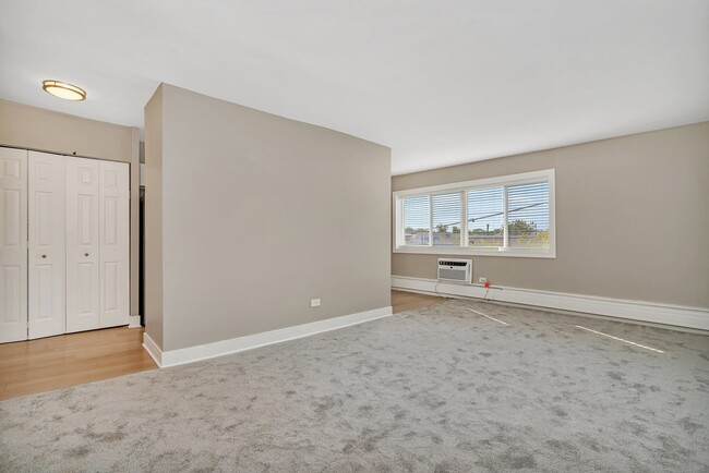 Building Photo - 24 N Parkside Ave