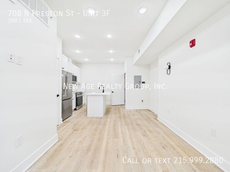 Building Photo - 708 N Preston St