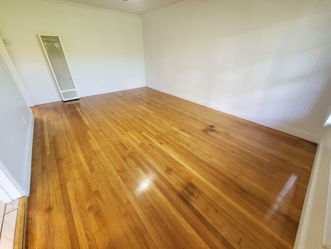 Building Photo - 1753 E Ocean Blvd