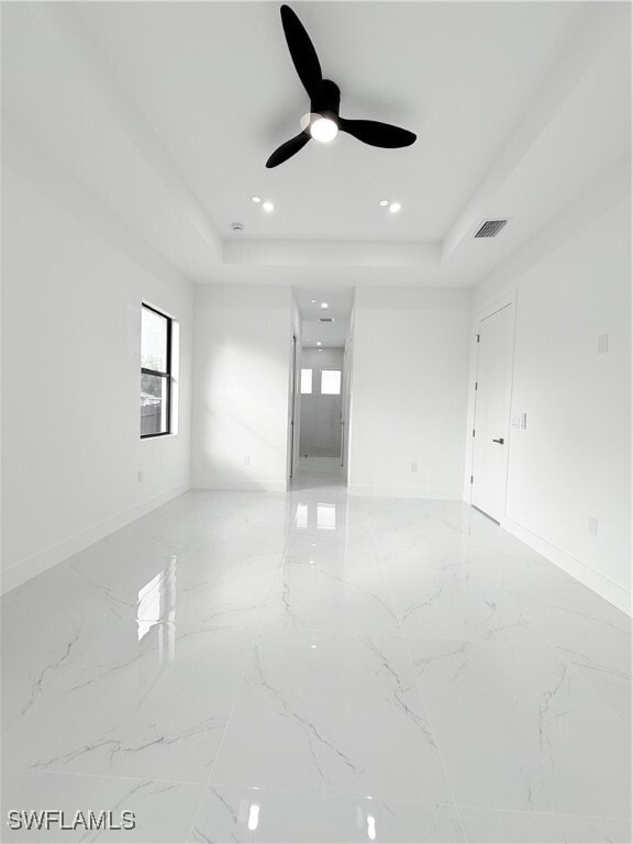 Building Photo - 702 Zemil Ct