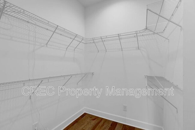 Building Photo - 1339 Winterberry Ave