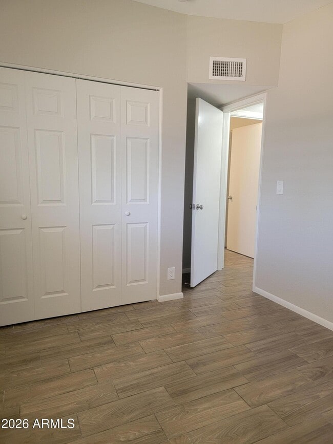 Building Photo - 204 N Standage