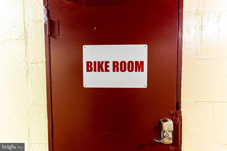 . - 1727 Massachusetts Ave NW