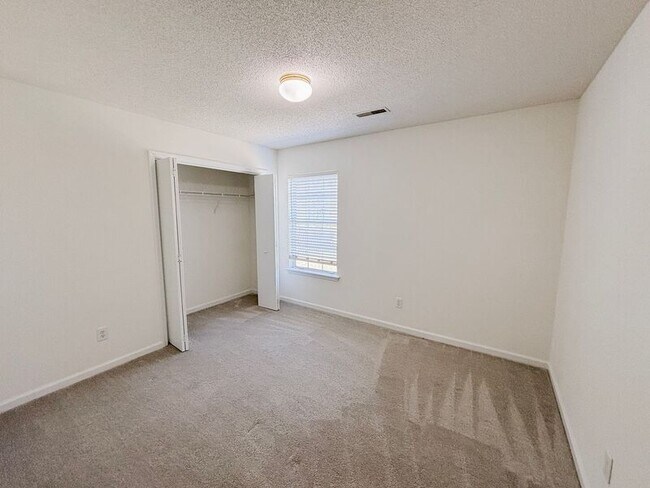 Building Photo - 118 Sea Cotton Cir