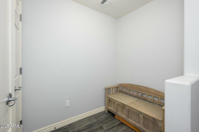 Building Photo - 5450 E Deer Valley Dr