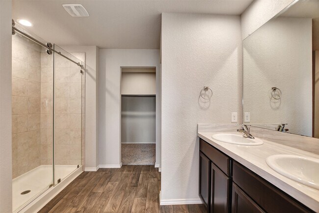 Building Photo - 5123 Cortland Pne Trl