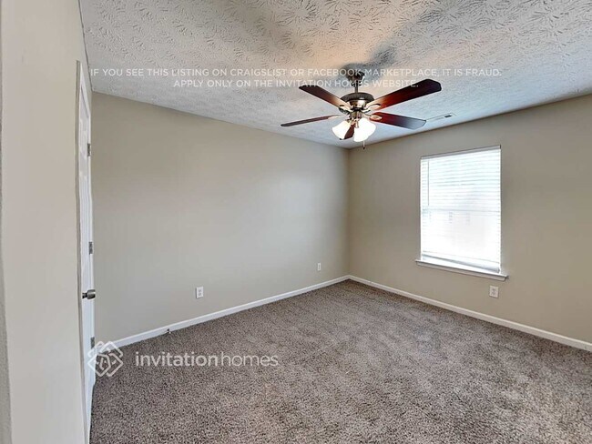 Building Photo - 4612 Legacy Square