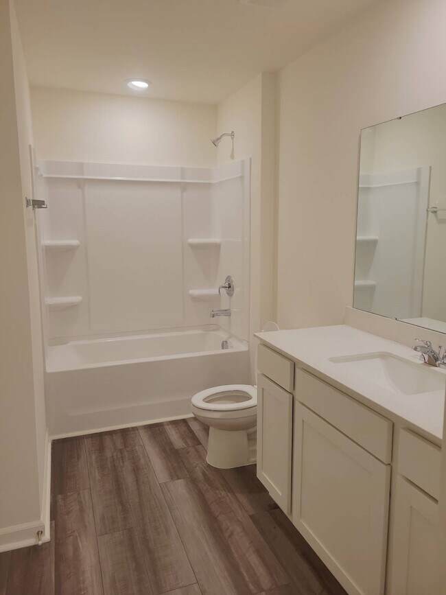 Building Photo - 1122 Tofino Dr