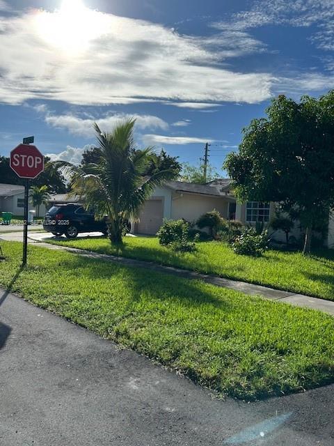 Building Photo - 9604 NW 49th St