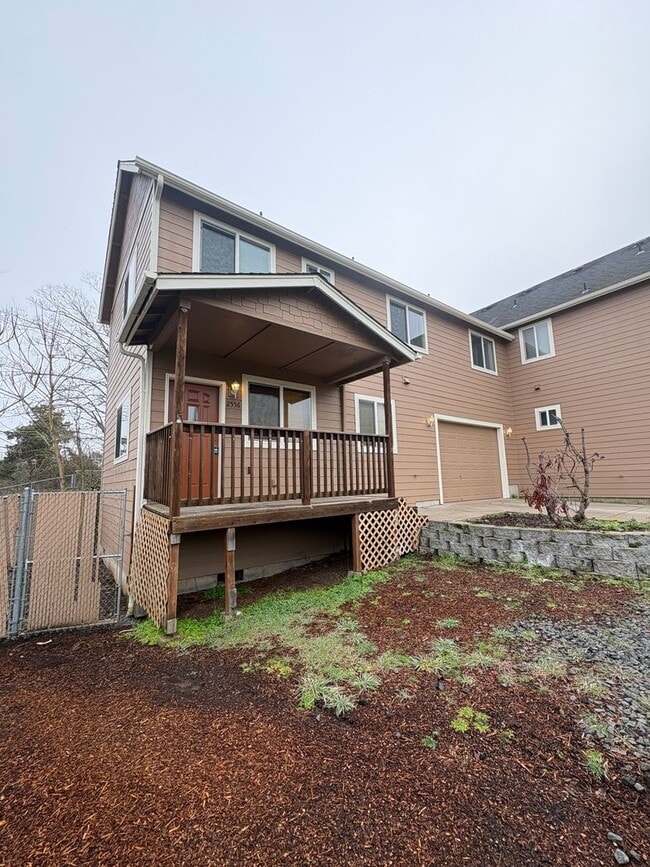 Building Photo - 3 Bedroom Duplex on Bailey Hill Rd