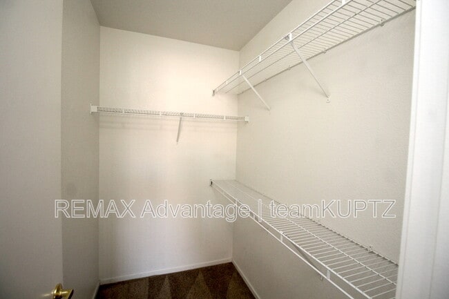 Building Photo - 45 Maleena Mesa St