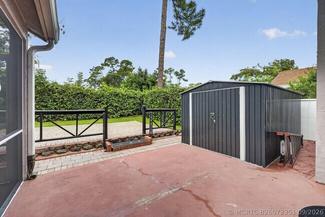 Building Photo - 1504 Lake Breeze Dr