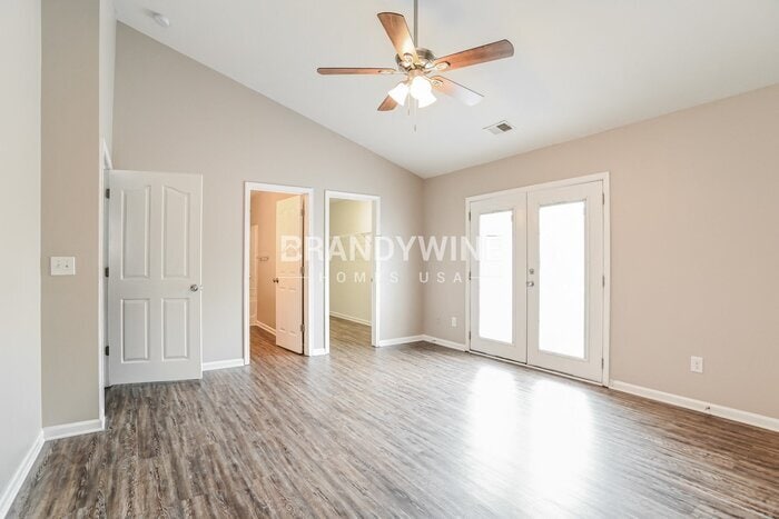 Building Photo - 2315 Portola Ct