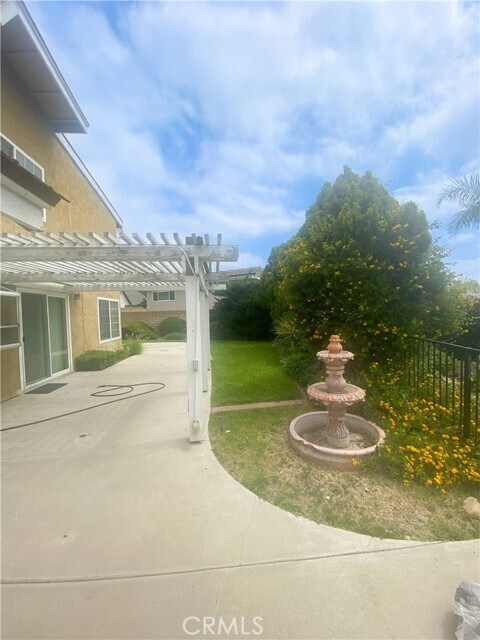 Building Photo - 20692 Cottonwood Rd