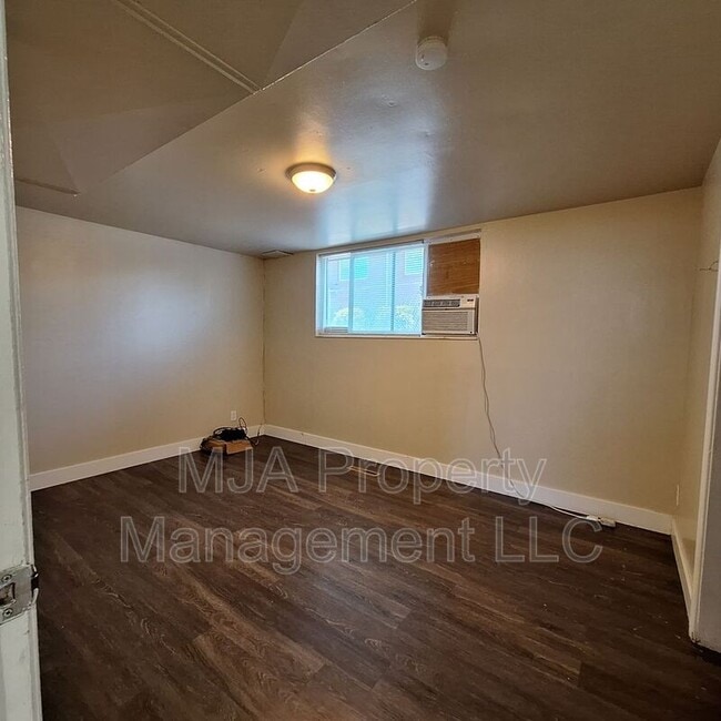 Building Photo - 740 Wasatch St.