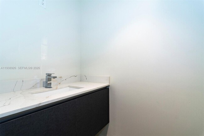 Building Photo - 1201 20th St