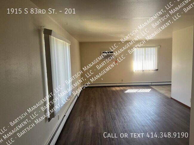 Building Photo - 1915 S 83rd St