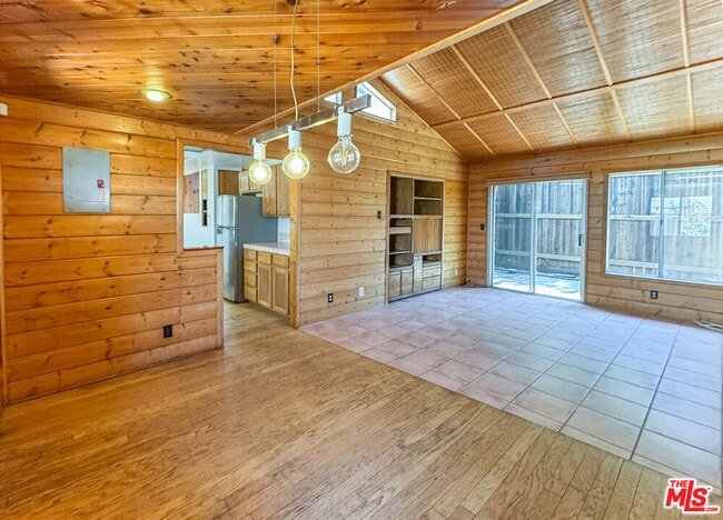 Building Photo - 3124 Veteran Ave