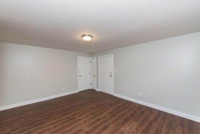 Primary Photo - 1 bedroom in Chicago IL 60640