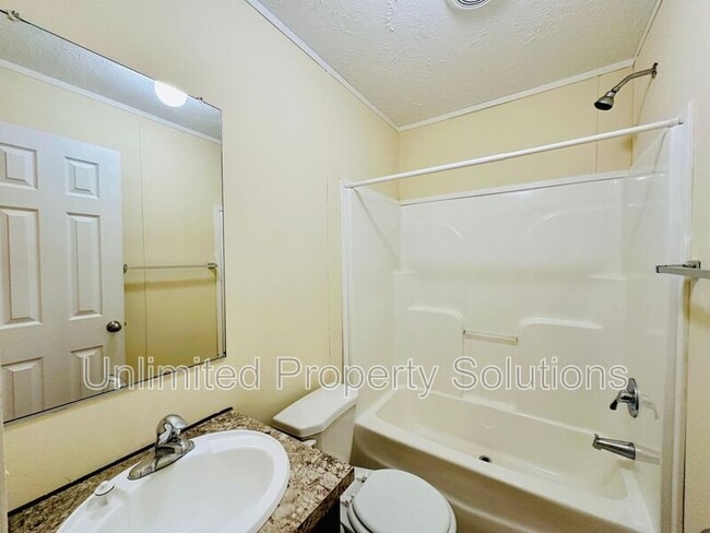 Building Photo - 9765 Old Mill Rd