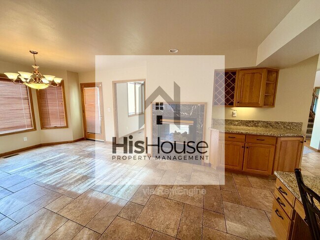 Building Photo - 2318 45th Ave