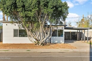 Building Photo - 214 N Horne