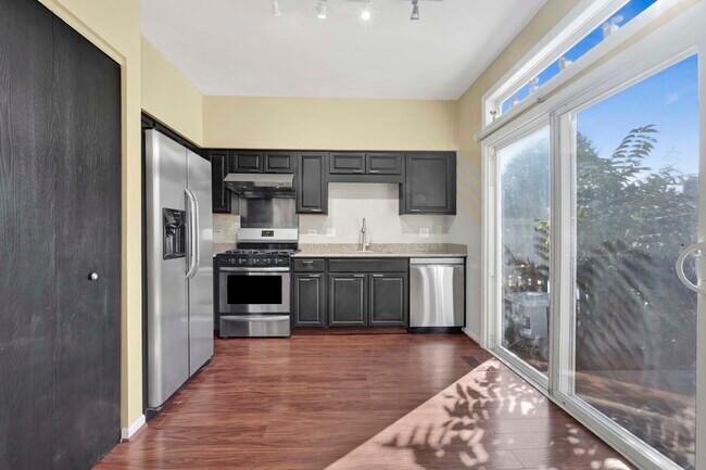Building Photo - 2546 Eldorado Ln